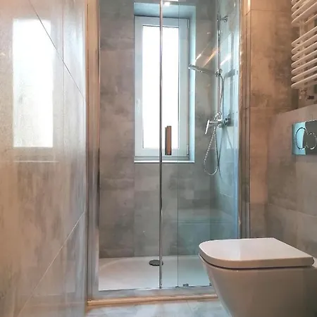 Moderne Mit Sonnigem Gartenblick,1 Stock *