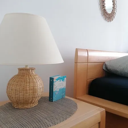 Moderne Mit Sonnigem Gartenblick,1 Stock ゲルリッツ