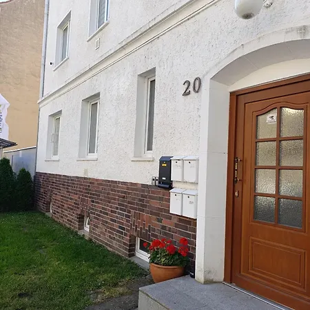 Apartment Moderne Mit Sonnigem Gartenblick,1 Stock