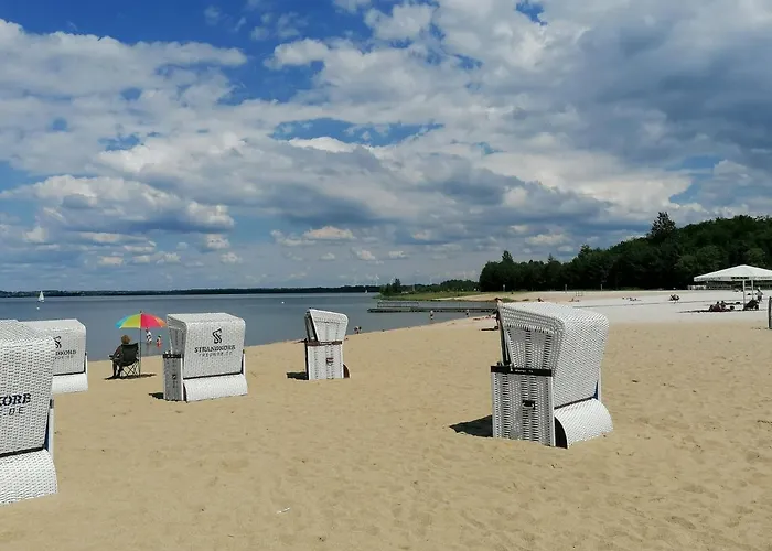 アパート Moderne Mit Sonnigem Gartenblick,1 Stock ゲルリッツ