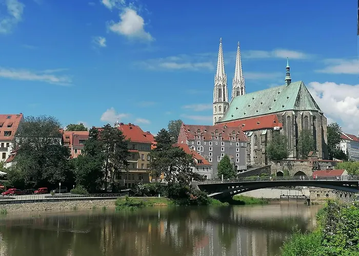 Apartment Moderne Mit Sonnigem Gartenblick,1 Stock
